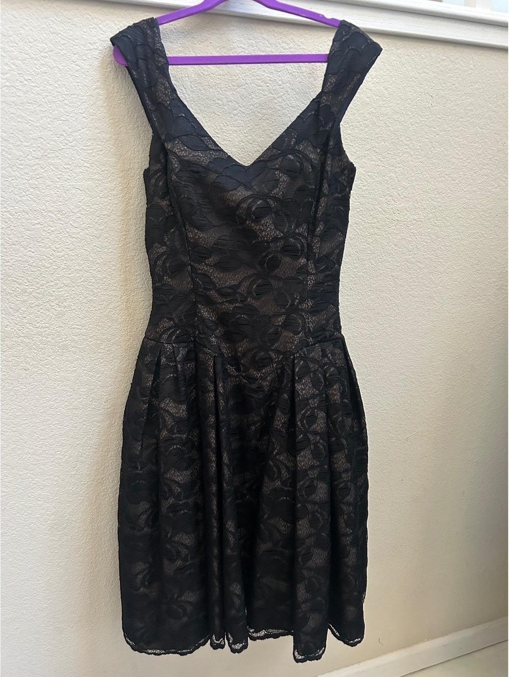 Victor Costa for Saks Fifth Avenue Black Lace Cocktail Dress with Tulle Undersk